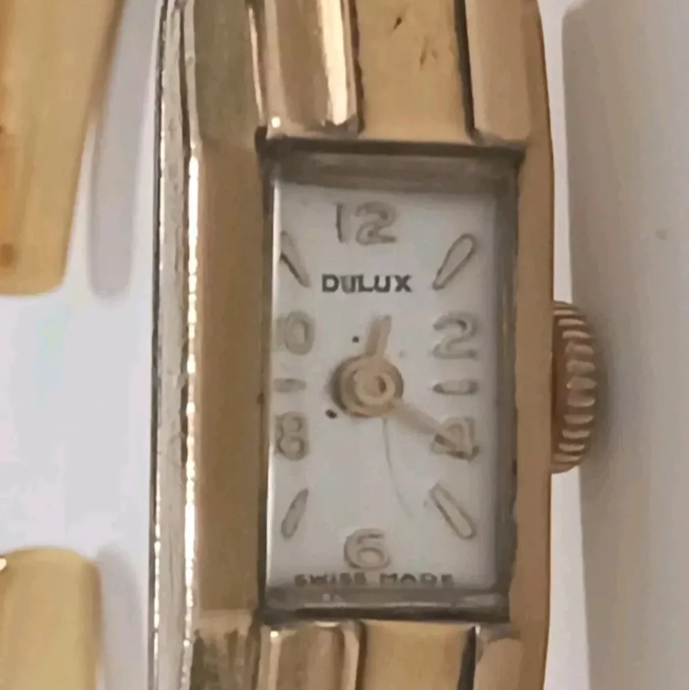 DULUX Vintage Women's Bracelet Wind-up Watch Plaque Or G 20 Microns.